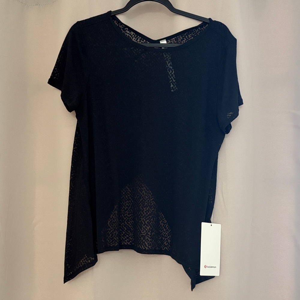 lululemon athletica Black Short Sleeve Tee